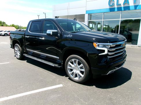New 2026 Chevrolet Silverado 1500 High Country w/ High Country Premium Package AWD/4WD image 10