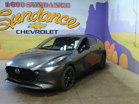 Used 2021 MAZDA MAZDA3 AWD 2.5 Turbo Hatchback image 2