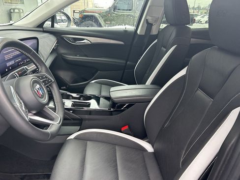 Used 2024 Buick Envision Sport Touring image 11