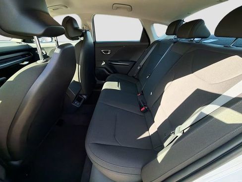 New 2026 Kia K4 LXS FWD image 21