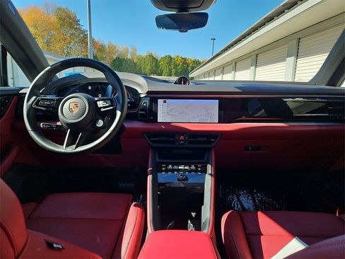 Certified 2025 Porsche Macan 4 Electric image 12