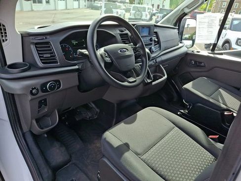 Used 2024 Ford Transit 250 Low Roof w/ Exterior Upgrade Package RWD image 15