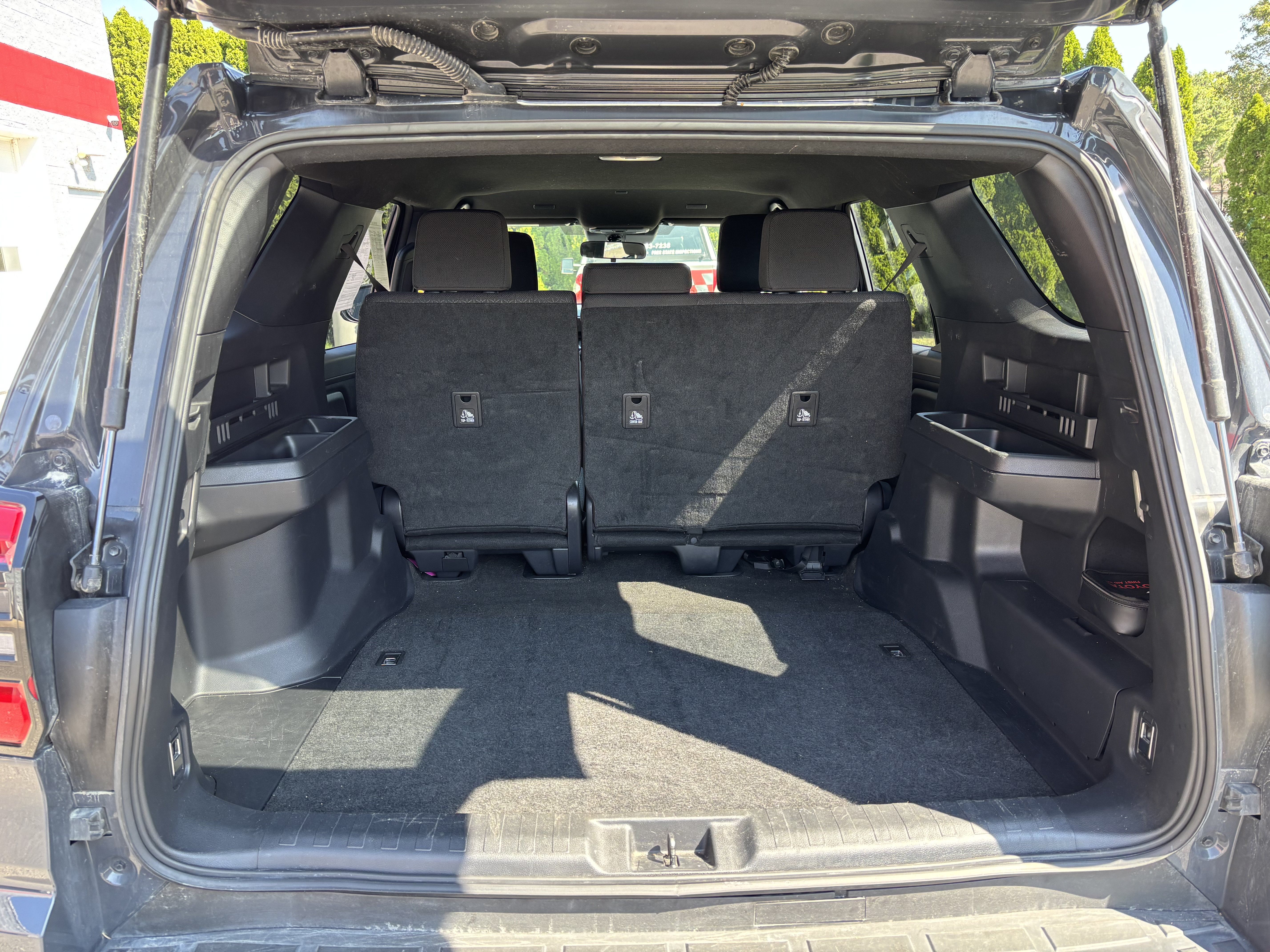 Used 2025 Toyota 4Runner SR5 AWD/4WD image 5