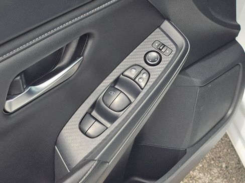Used 2024 Nissan Sentra SV FWD image 20