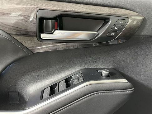 New 2026 Toyota Highlander Limited AWD/4WD image 19
