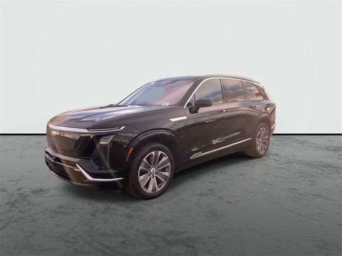 Used 2026 Cadillac Vistiq Luxury image 4