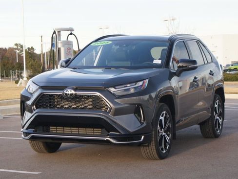 Used 2025 Toyota RAV4 XSE image 24