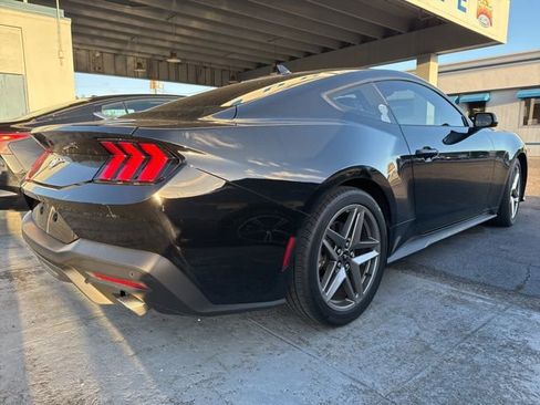 Used 2024 Ford Mustang Coupe image 2