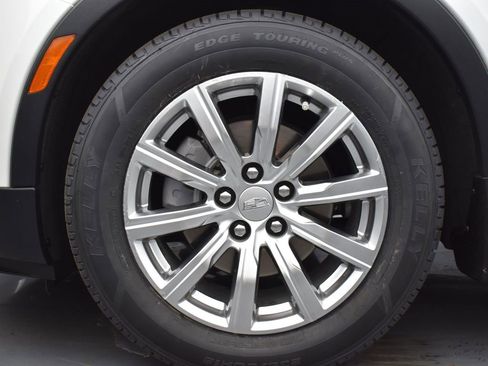 Used 2023 Cadillac XT4 Premium Luxury w/ Technology Package image 8