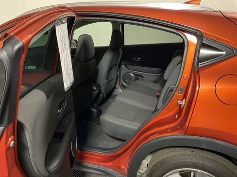 Used 2019 Honda HR-V EX image 30