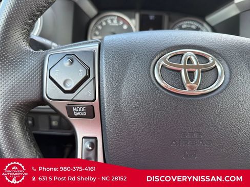 Used 2018 Toyota Tacoma SR5 RWD image 19