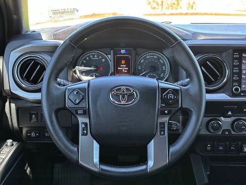 Used 2023 Toyota Tacoma TRD Off-Road w/ TRD Premium Off Road Package AWD/4WD image 16