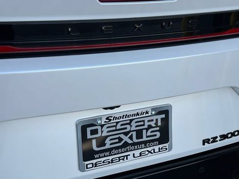 Used 2025 Lexus RZ 300e FWD image 19
