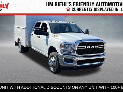 New 2024 RAM 3500 Tradesman w/ Chrome Appearance Group