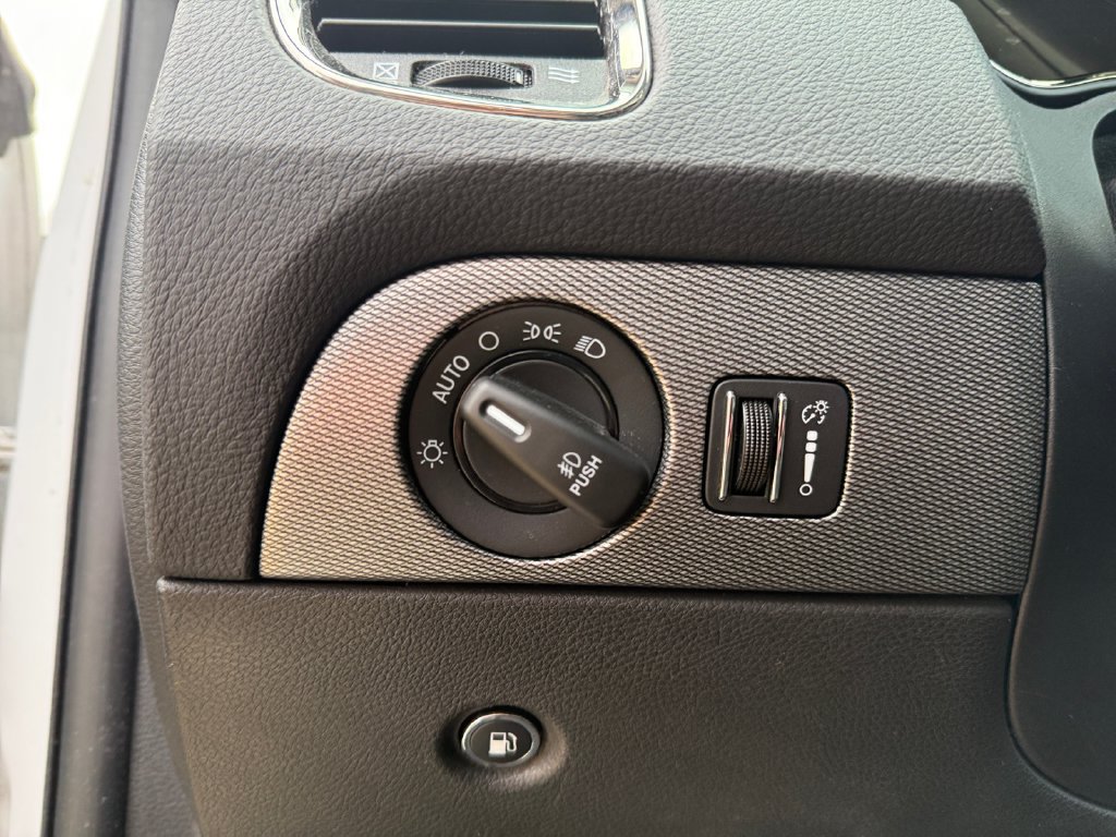 Used 2018 Dodge Durango GT AWD/4WD image 19