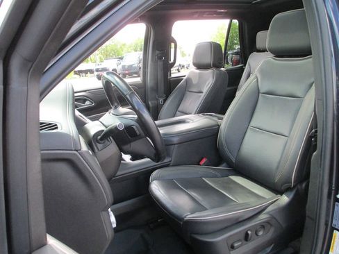Used 2023 GMC Yukon SLT AWD/4WD image 19