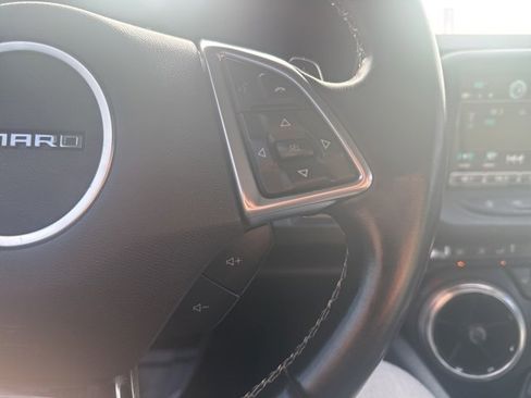 Used 2017 Chevrolet Camaro LT w/ Technology Package image 21