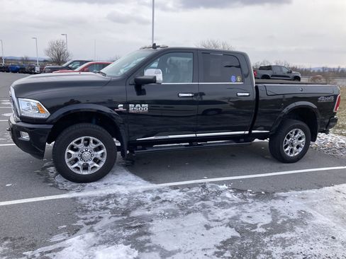 Used 2018 RAM 2500 Limited image 4