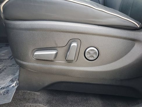 Used 2024 Hyundai Palisade SEL w/ Premium Package FWD image 23