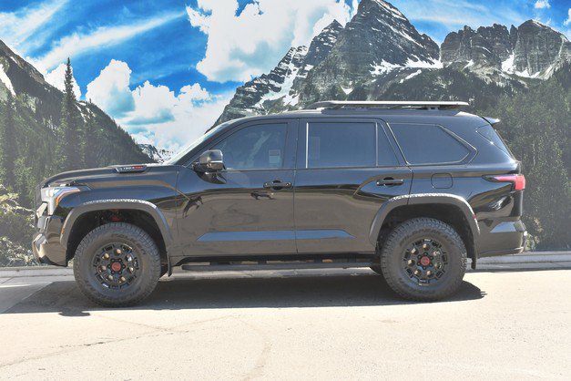 Used 2023 Toyota Sequoia TRD Pro AWD/4WD image 7