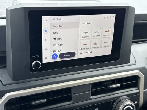 Used 2024 Toyota Tacoma SR image 19