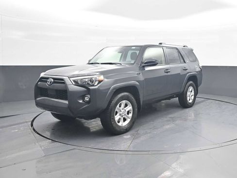 Used 2024 Toyota 4Runner SR5 image 4