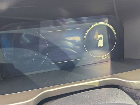 Used 2023 Kia Sorento SX image 9