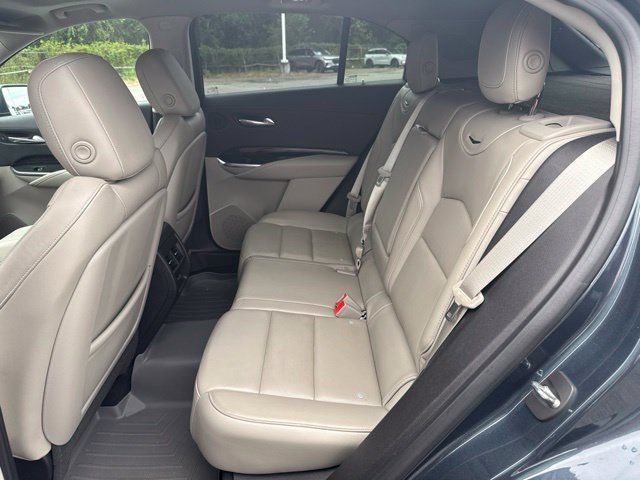 Used 2019 Cadillac XT4 Premium Luxury FWD image 17