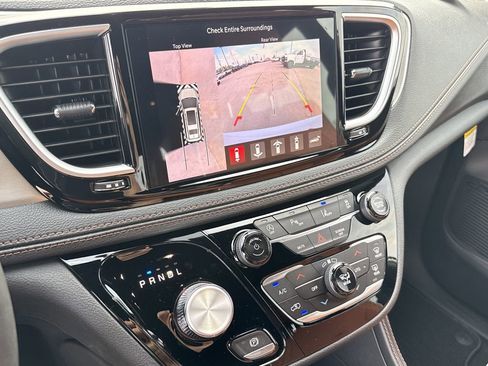 New 2026 Chrysler Pacifica Pinnacle image 20