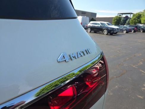 Used 2026 Mercedes-Benz GLS 450 4MATIC image 4