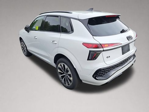 New 2026 Audi Q3 quattro 2.0T AWD/4WD image 5
