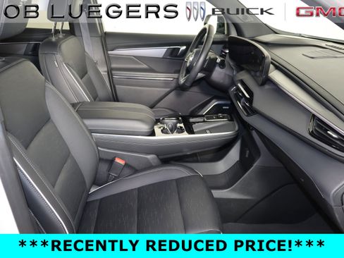 Certified 2025 Buick Enclave Sport Touring AWD/4WD image 19