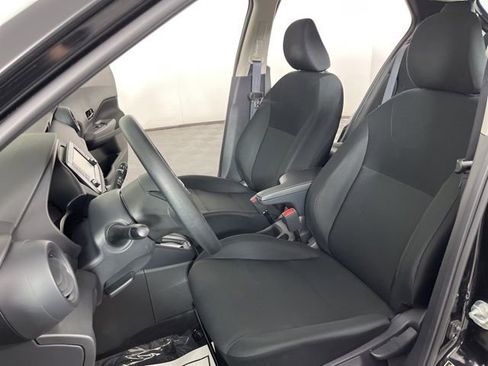 Used 2024 Nissan Kicks S image 18