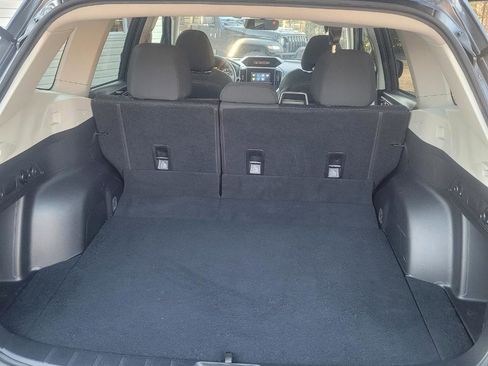 Used 2019 Subaru Forester Premium w/ All-Weather Package image 36