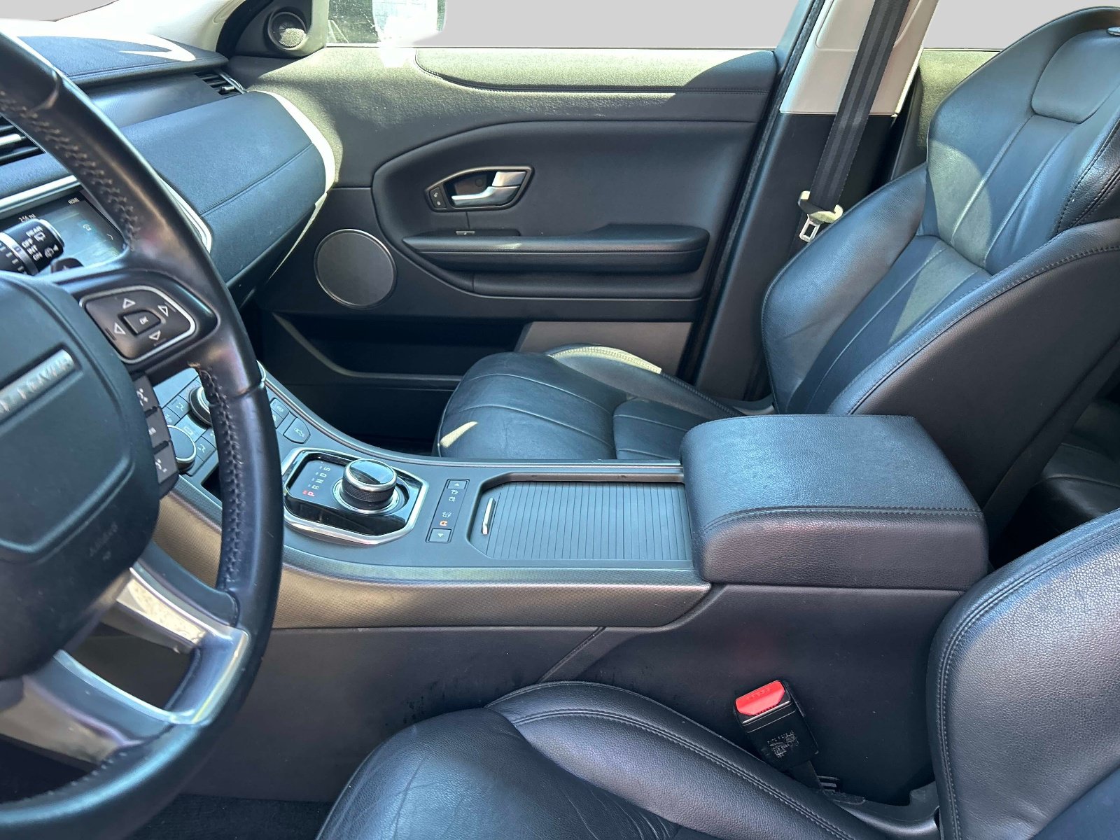 Used 2018 Land Rover Range Rover Evoque SE AWD/4WD image 20