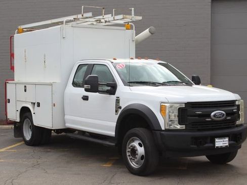 Used 2017 Ford F550 2WD SuperCab Super Duty image 1