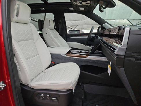 New 2026 Cadillac Escalade ESV Platinum Sport w/ LPO, ONYX Package AWD/4WD image 29