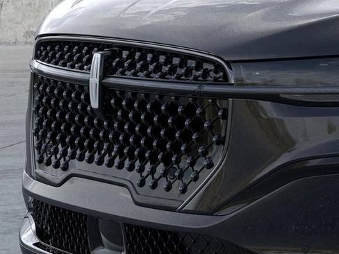 New 2026 Lincoln Nautilus Reserve w/ Jet Appearance Package AWD/4WD image 17
