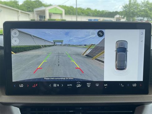 New 2025 Ford Explorer Active image 21