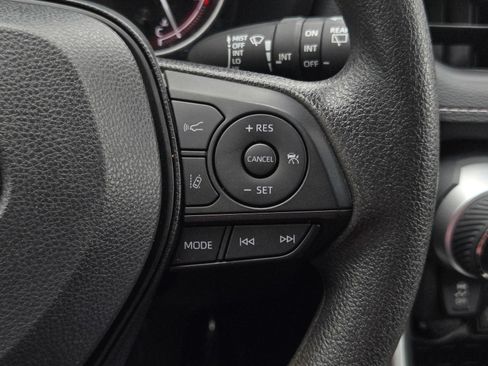 Certified 2025 Toyota RAV4 XLE AWD/4WD image 19