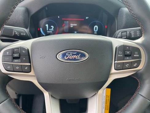 New 2026 Ford Explorer Active w/ Active Comfort Package image 11