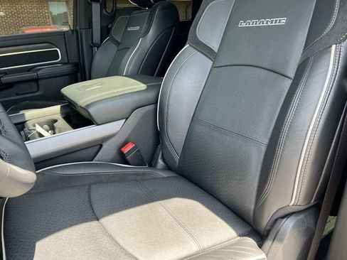 Used 2025 RAM 3500 Laramie AWD/4WD image 20