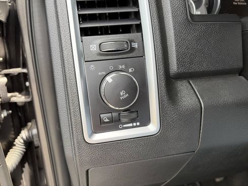 Used 2017 RAM 3500 Limited AWD/4WD image 31