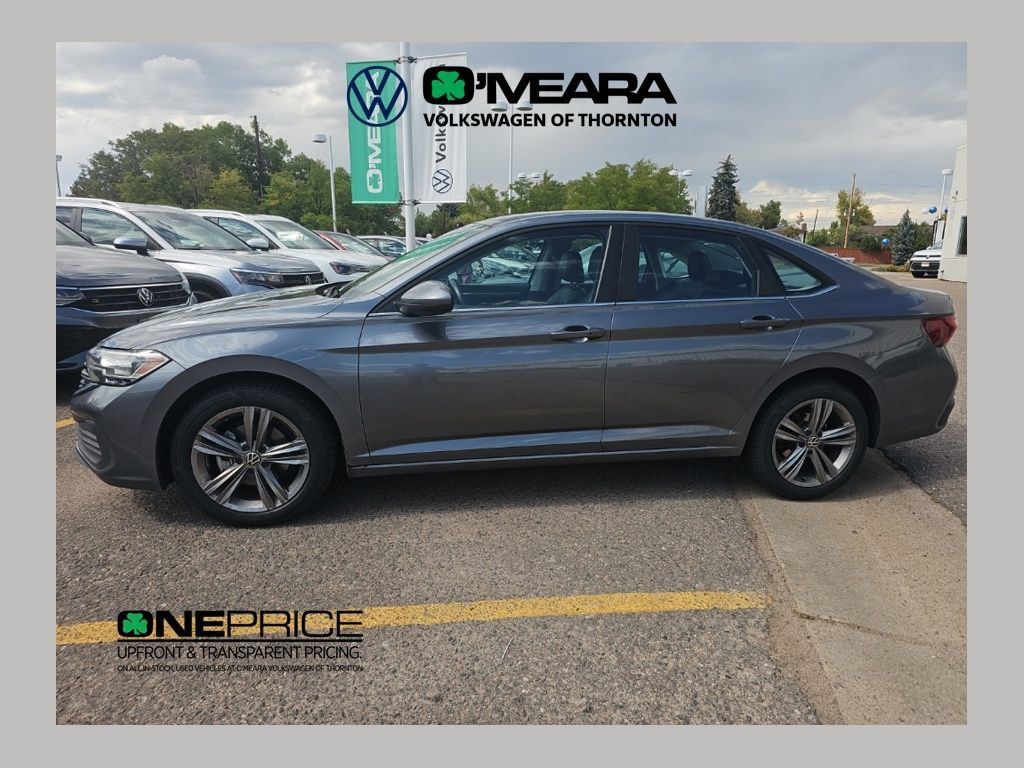 Used 2023 Volkswagen Jetta SE FWD image 1