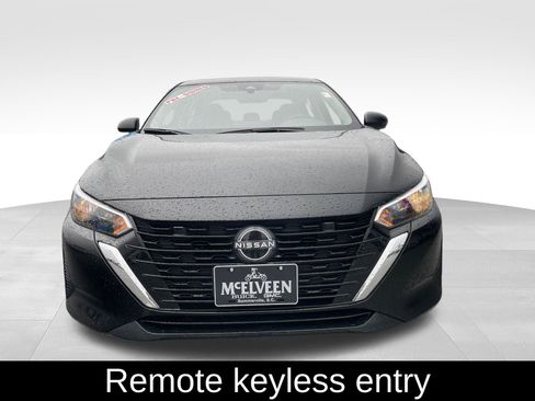 Used 2024 Nissan Sentra SV image 2