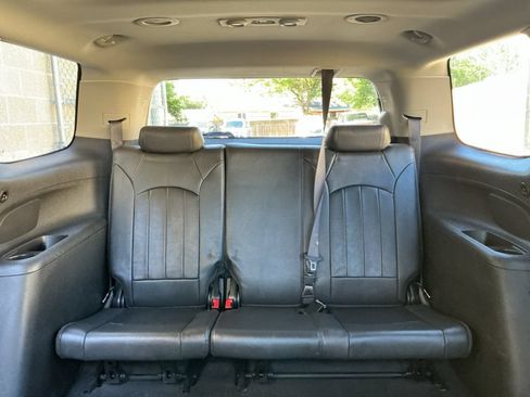 Used 2011 GMC Acadia Denali FWD image 27