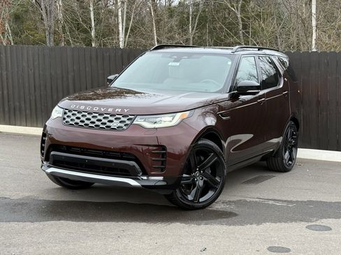 New 2026 Land Rover Discovery Limited Edition image 1
