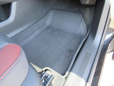 Used 2026 Chevrolet Equinox RS w/ Safety and Technology Package FWD image 37