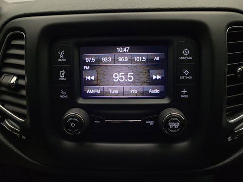 Used 2018 Jeep Compass Latitude w/ Safe & Security Group image 25