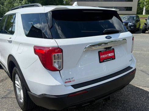 Used 2020 Ford Explorer XLT AWD/4WD image 7
